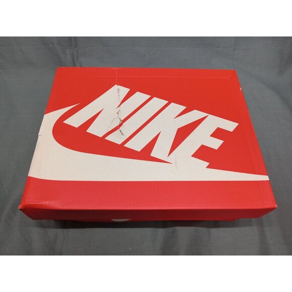 Nike Boys Dunk Low (GS) Sneakers Leather Panda Edition Size 4Y NEW IN BOX! - Picture 11 of 11